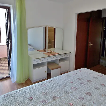 Zdenka - Garden Terrace Apartment *