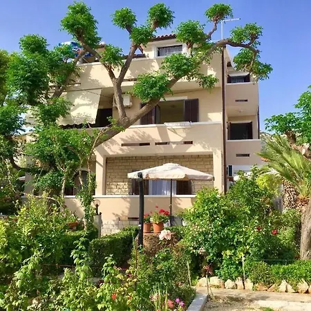 Zdenka - Garden Terrace *